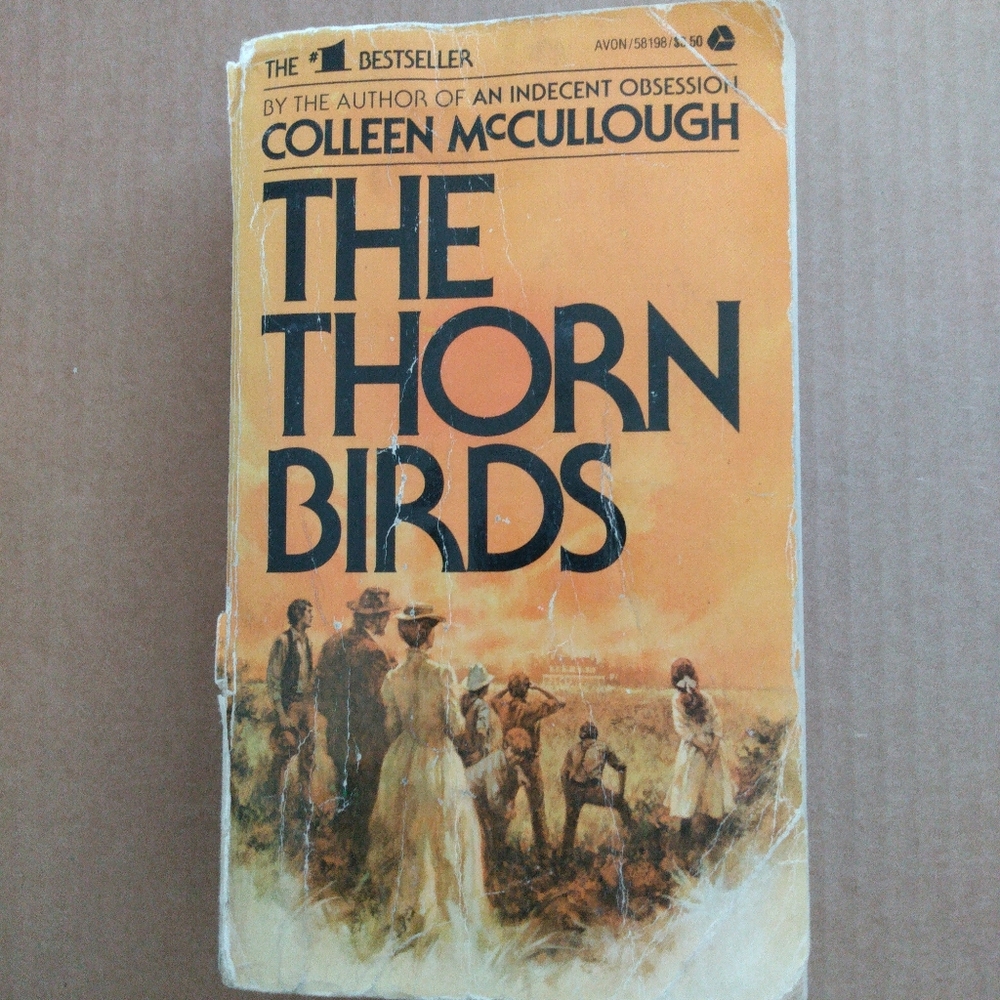 The Thorn Birds Paperback book 1978 Colleen McCullough Avon Books